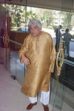 Javed Akhtar at screen writers assocoation club event in Mumbai on 12th March 2012 (136).JPG